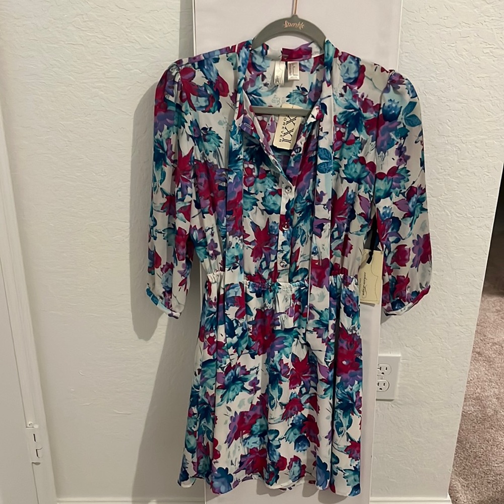 Forever 21 white pink blue dress